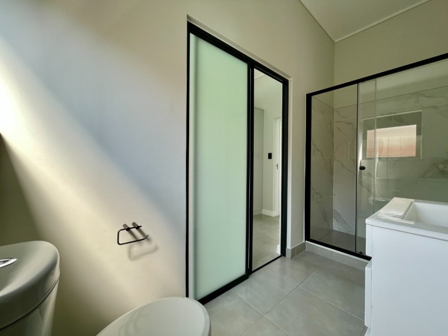 To Let 3 Bedroom Property for Rent in Waterfall Gauteng