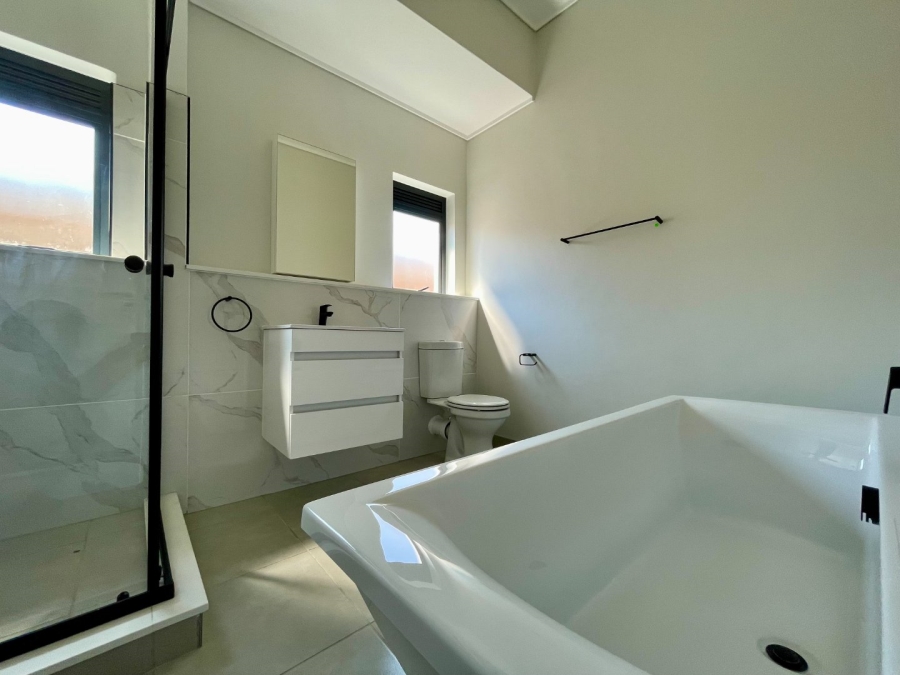 To Let 3 Bedroom Property for Rent in Waterfall Gauteng