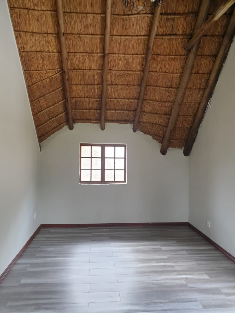 To Let 1 Bedroom Property for Rent in Knoppieslaagte Gauteng