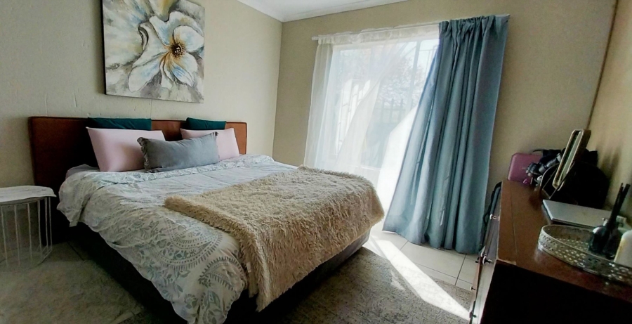 To Let 3 Bedroom Property for Rent in Greenstone Hill Gauteng