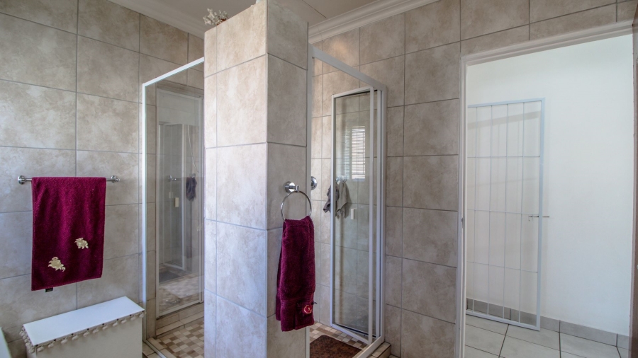 3 Bedroom Property for Sale in Bonaero Park Gauteng