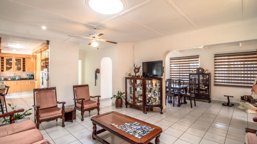 3 Bedroom Property for Sale in Bonaero Park Gauteng
