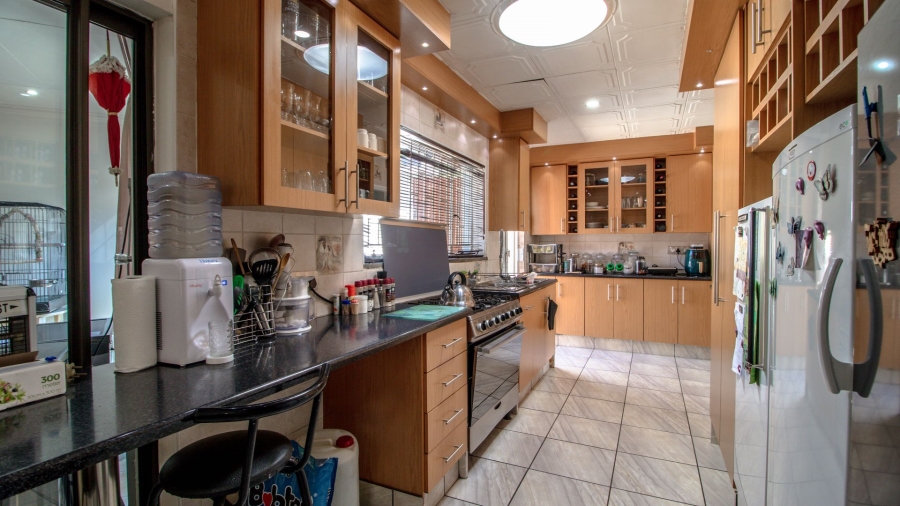 3 Bedroom Property for Sale in Bonaero Park Gauteng
