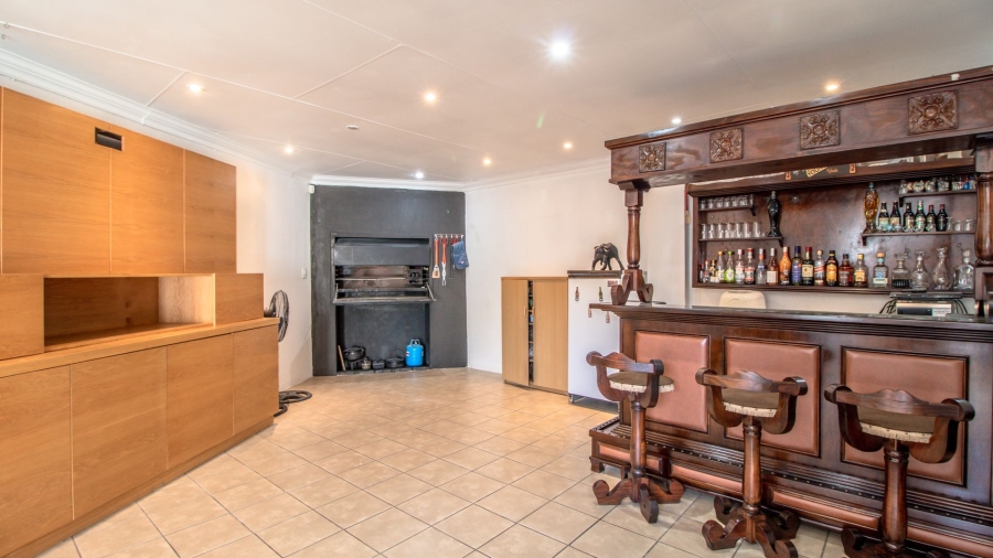 3 Bedroom Property for Sale in Bonaero Park Gauteng