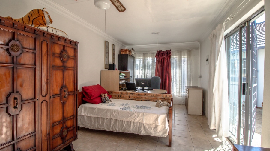 3 Bedroom Property for Sale in Bonaero Park Gauteng