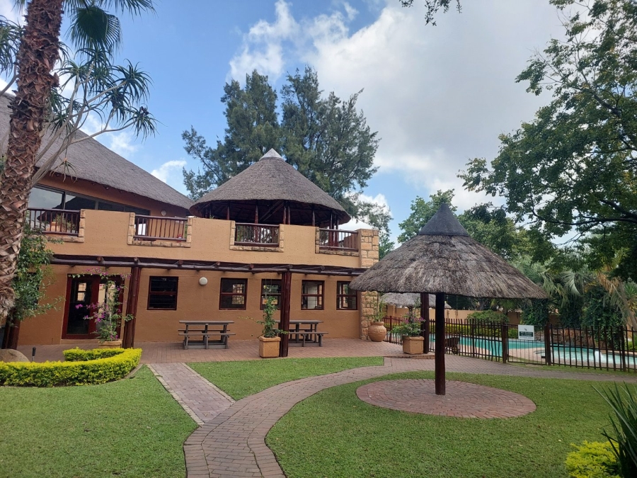 2 Bedroom Property for Sale in Douglasdale Gauteng