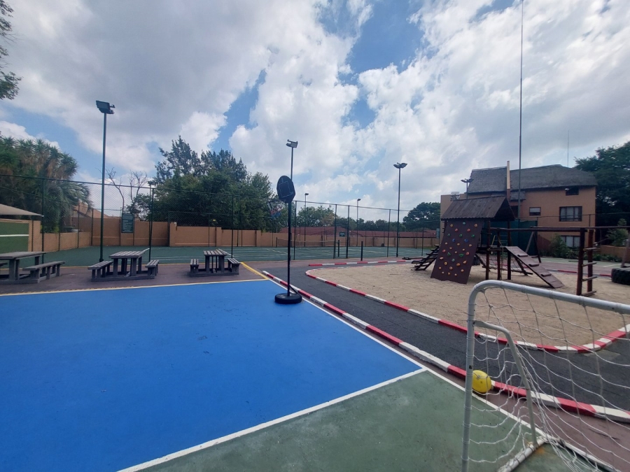 2 Bedroom Property for Sale in Douglasdale Gauteng