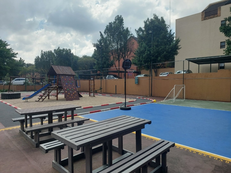 2 Bedroom Property for Sale in Douglasdale Gauteng