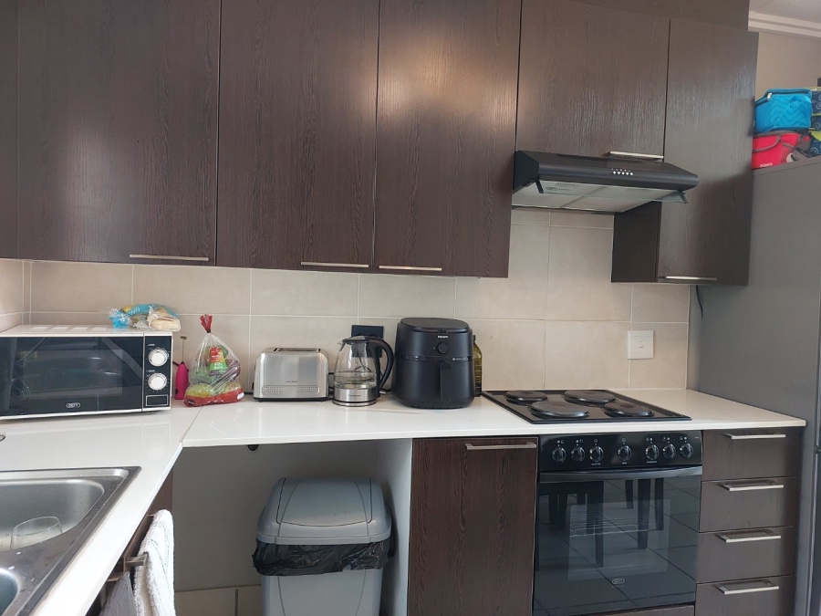 2 Bedroom Property for Sale in Douglasdale Gauteng