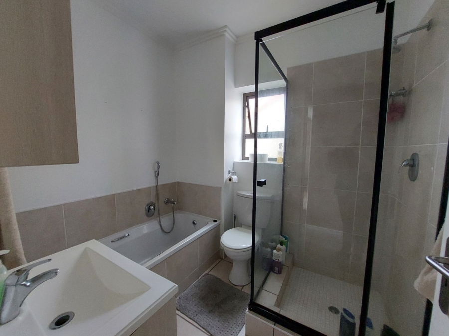 2 Bedroom Property for Sale in Douglasdale Gauteng