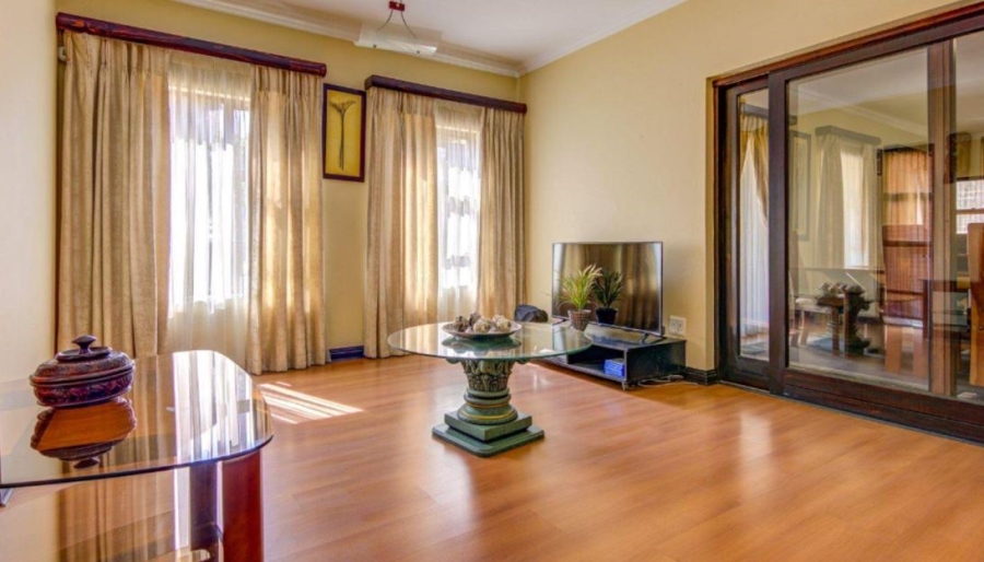4 Bedroom Property for Sale in Greenstone Hill Gauteng