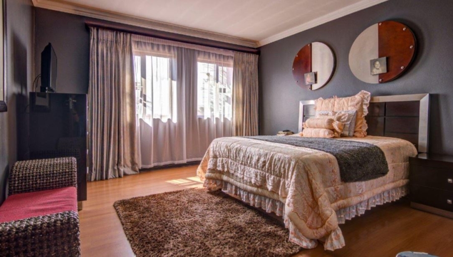 4 Bedroom Property for Sale in Greenstone Hill Gauteng