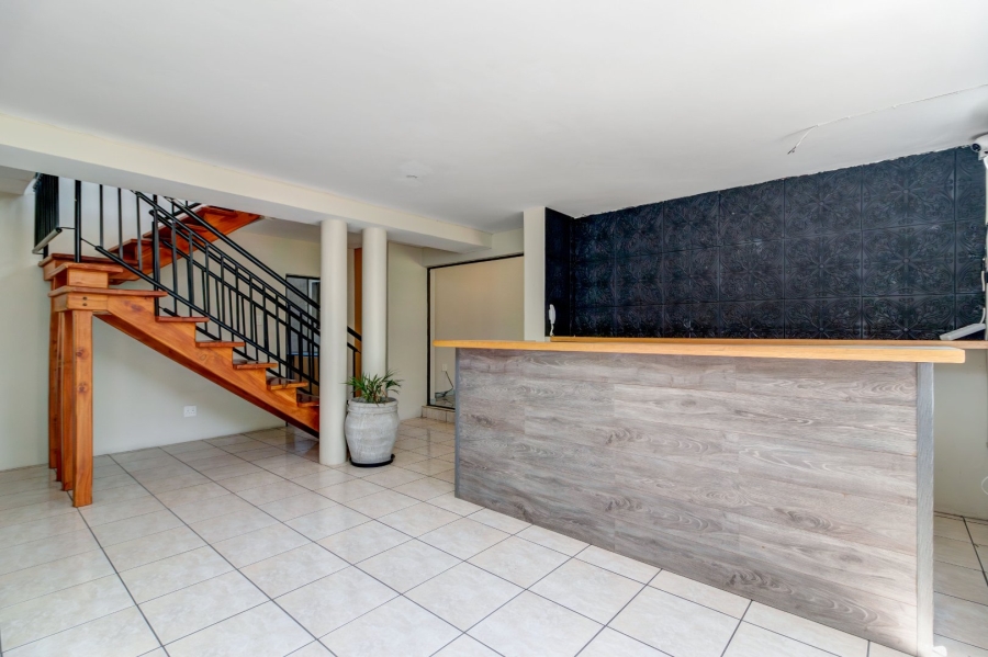 5 Bedroom Property for Sale in Douglasdale Gauteng