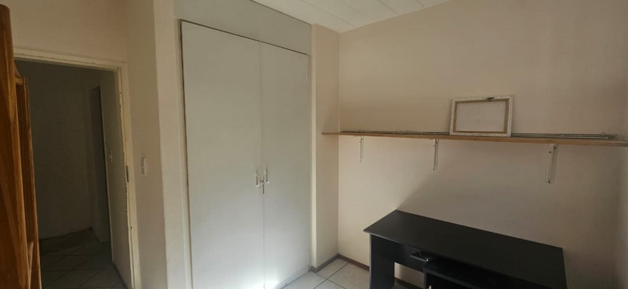 To Let 3 Bedroom Property for Rent in Sterrewag Gauteng