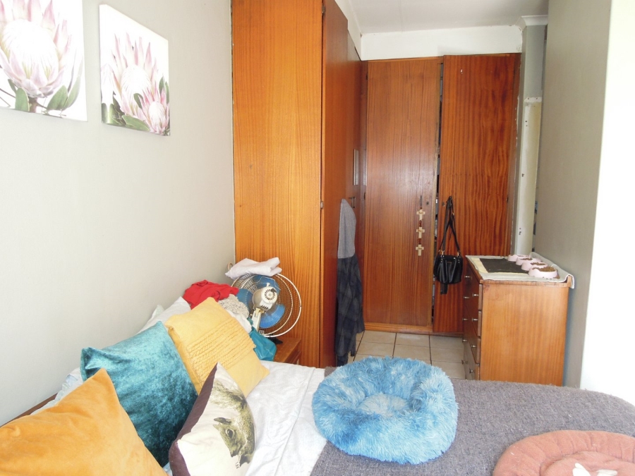 3 Bedroom Property for Sale in Rooihuiskraal Gauteng