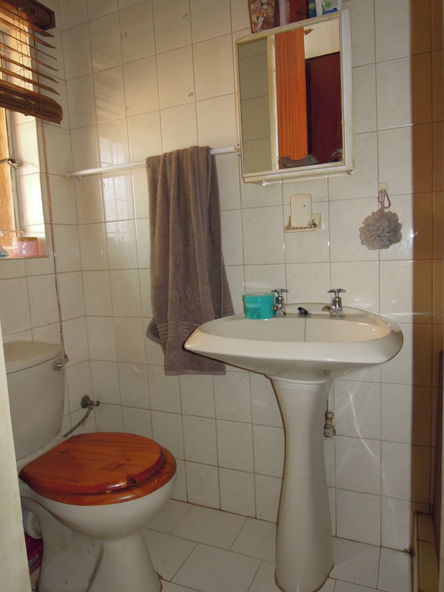 3 Bedroom Property for Sale in Rooihuiskraal Gauteng