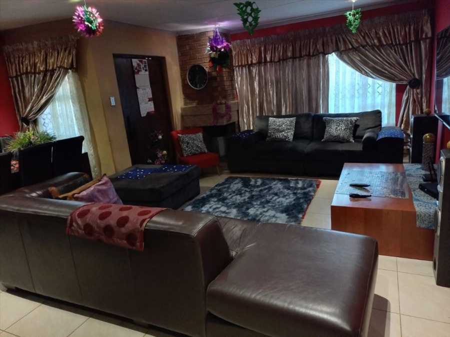 3 Bedroom Property for Sale in Roodekop Gauteng