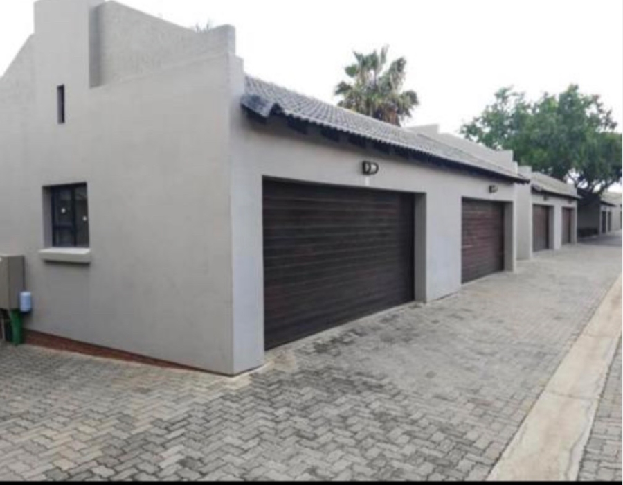 To Let 3 Bedroom Property for Rent in Craigavon Gauteng