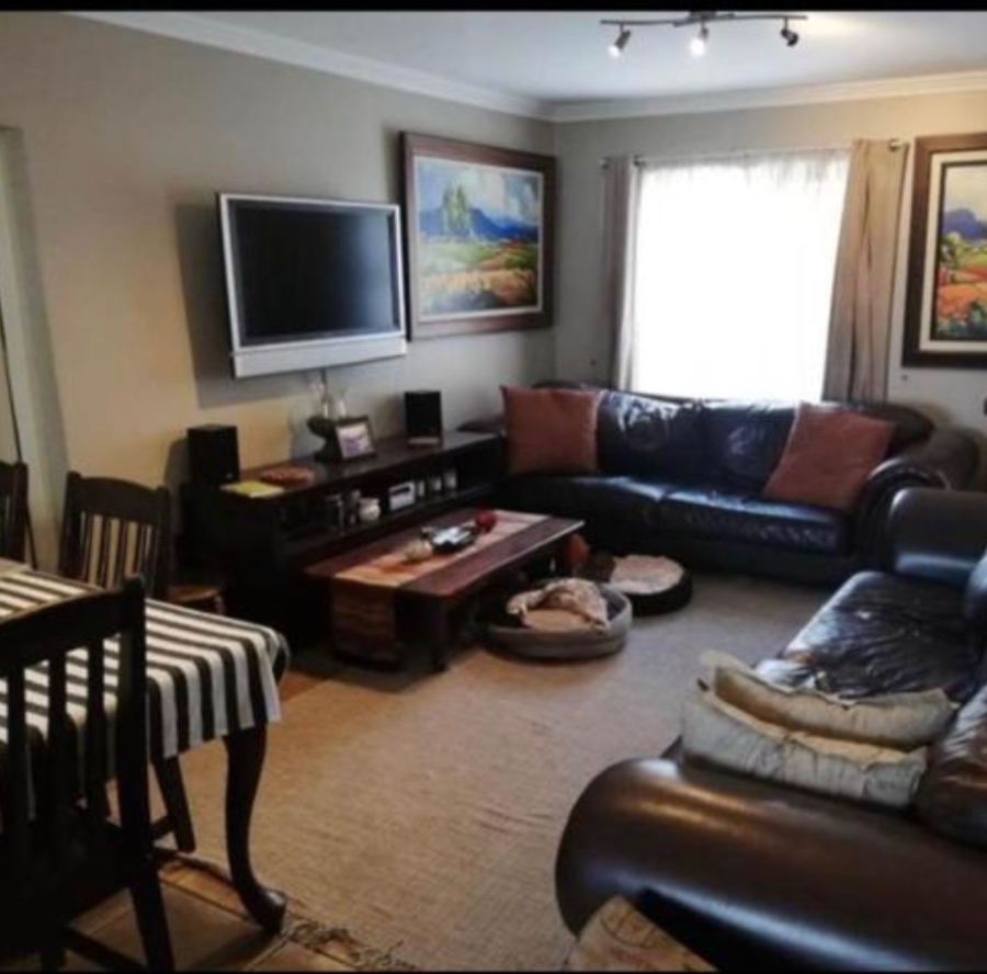 To Let 3 Bedroom Property for Rent in Craigavon Gauteng