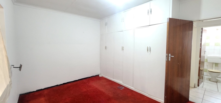 To Let 3 Bedroom Property for Rent in Laudium Gauteng