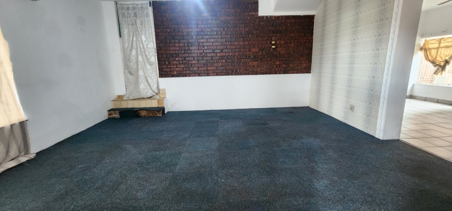 To Let 3 Bedroom Property for Rent in Laudium Gauteng
