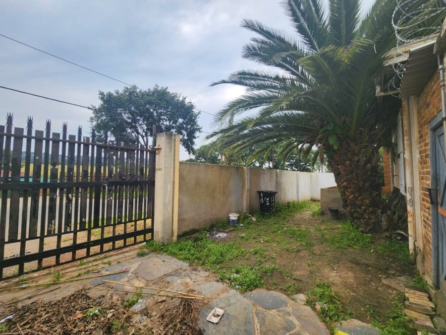 6 Bedroom Property for Sale in Bezuidenhout Valley Gauteng