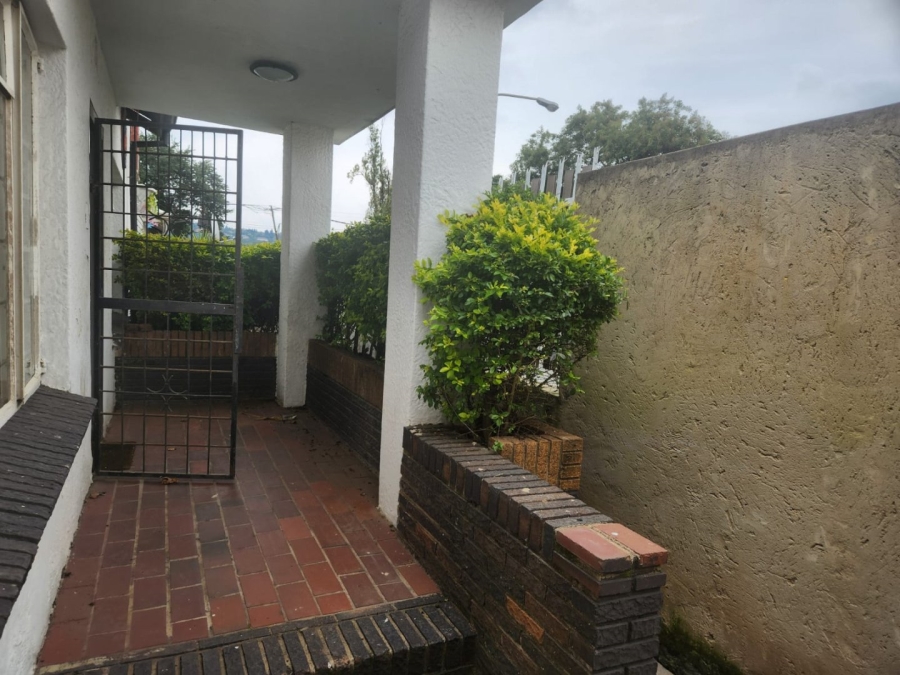 6 Bedroom Property for Sale in Bezuidenhout Valley Gauteng