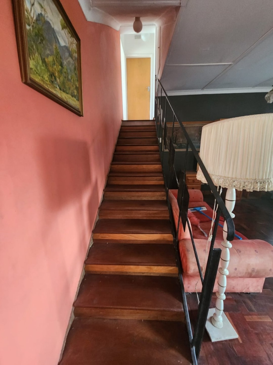 6 Bedroom Property for Sale in Bezuidenhout Valley Gauteng