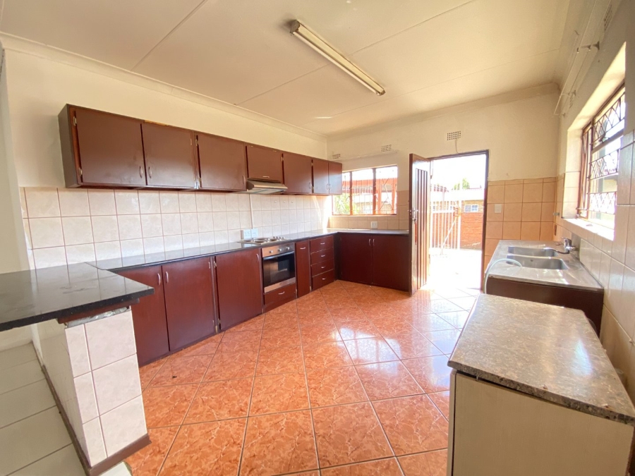 4 Bedroom Property for Sale in Paul Krugersoord Gauteng