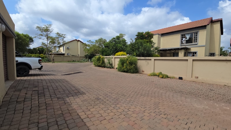 2 Bedroom Property for Sale in Annlin Gauteng