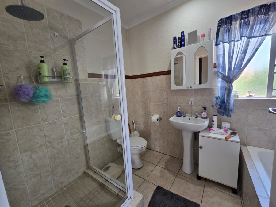 2 Bedroom Property for Sale in Annlin Gauteng
