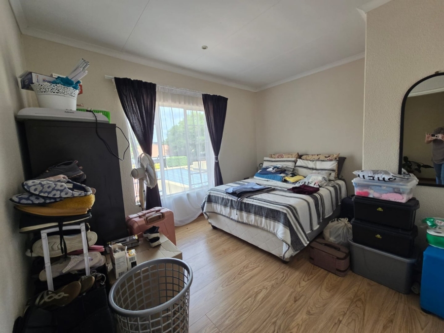 2 Bedroom Property for Sale in Annlin Gauteng