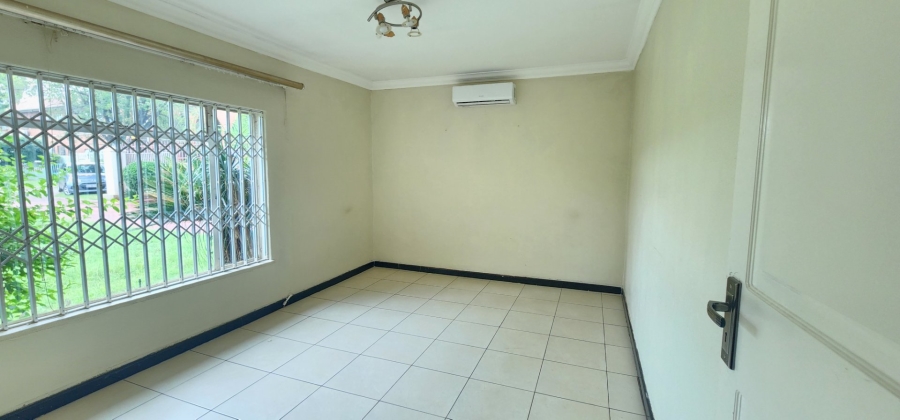 5 Bedroom Property for Sale in Laudium Gauteng