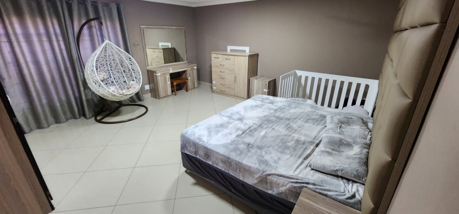 7 Bedroom Property for Sale in Laudium Gauteng