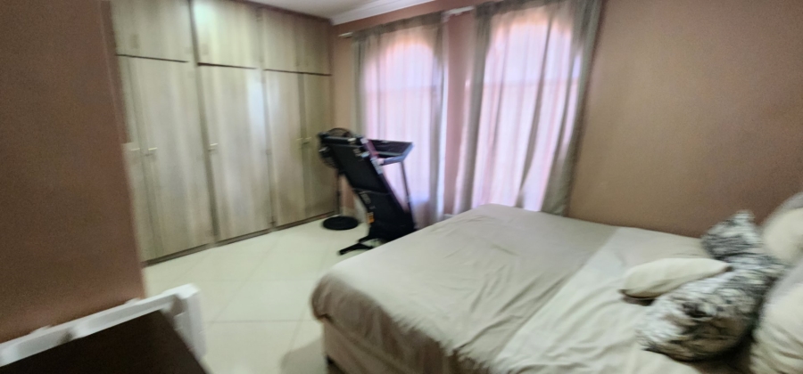 7 Bedroom Property for Sale in Laudium Gauteng