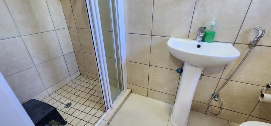 7 Bedroom Property for Sale in Laudium Gauteng