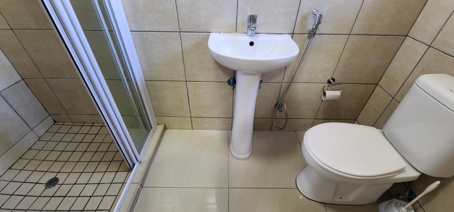 7 Bedroom Property for Sale in Laudium Gauteng