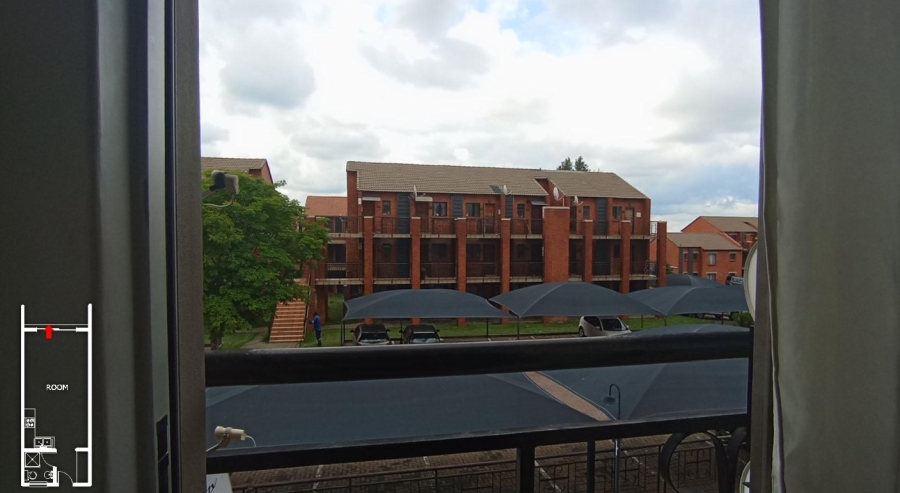 1 Bedroom Property for Sale in Noordwyk Gauteng