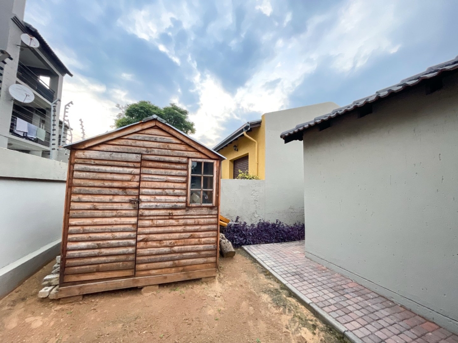 To Let 3 Bedroom Property for Rent in Noordwyk Gauteng