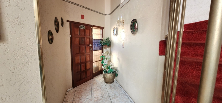 3 Bedroom Property for Sale in Laudium Gauteng