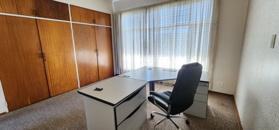 8 Bedroom Property for Sale in Laudium Gauteng