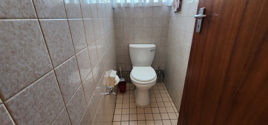 8 Bedroom Property for Sale in Laudium Gauteng