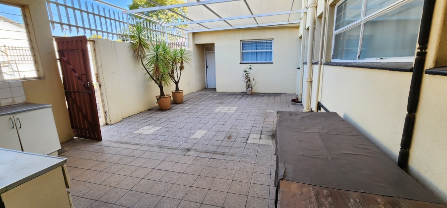 8 Bedroom Property for Sale in Laudium Gauteng