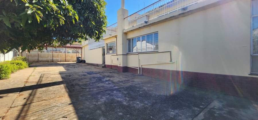 8 Bedroom Property for Sale in Laudium Gauteng