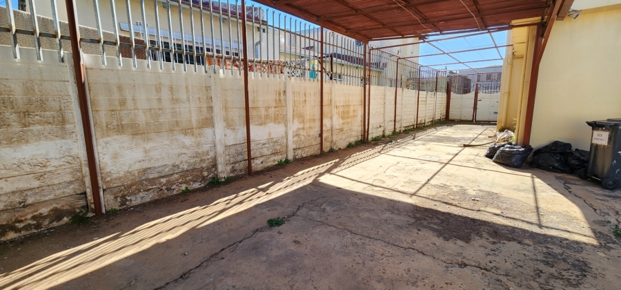 8 Bedroom Property for Sale in Laudium Gauteng