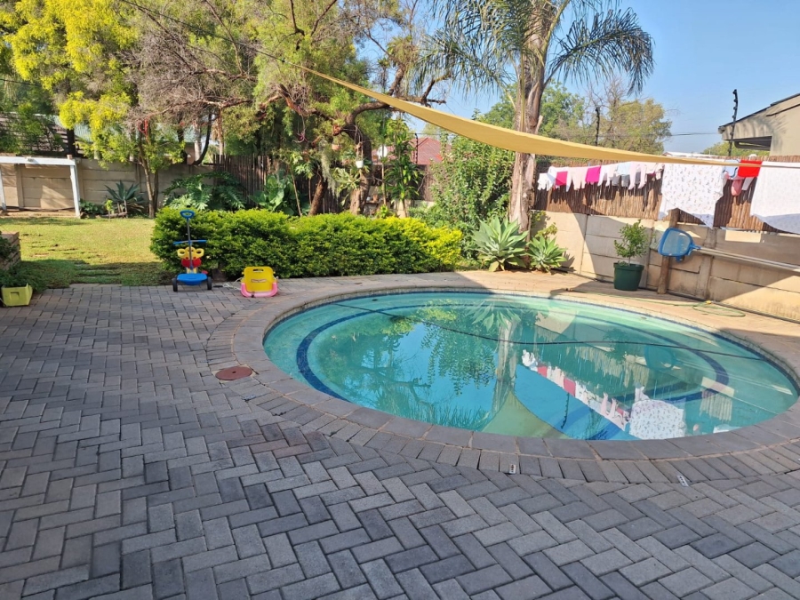 4 Bedroom Property for Sale in Moregloed Gauteng
