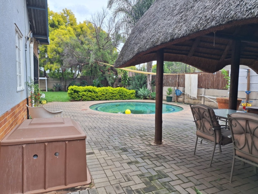 4 Bedroom Property for Sale in Moregloed Gauteng