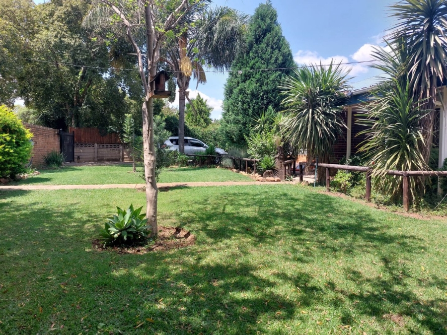 4 Bedroom Property for Sale in Moregloed Gauteng