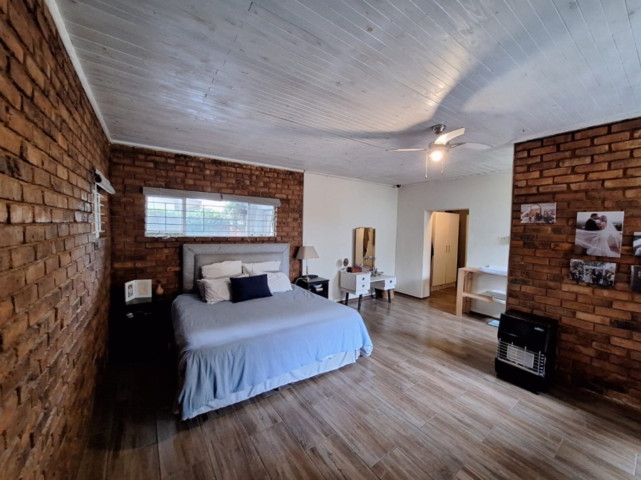4 Bedroom Property for Sale in Moregloed Gauteng