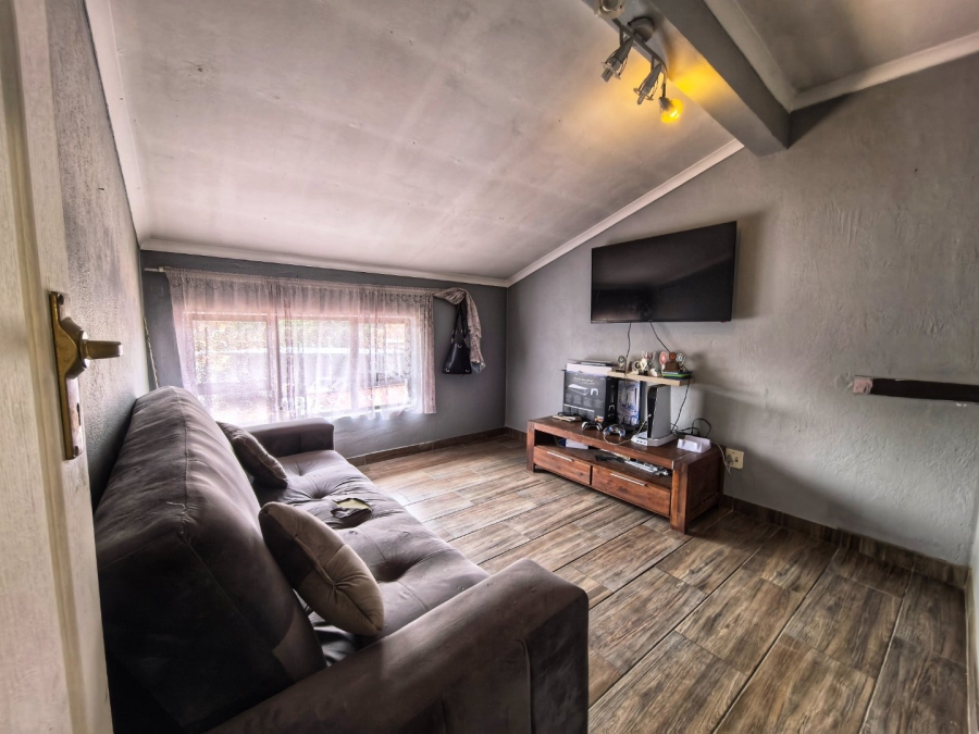 7 Bedroom Property for Sale in Dalpark Ext 1 Gauteng